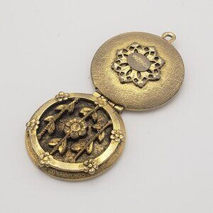 Vintage Freirich Gold Toned Locket with Floral Detail